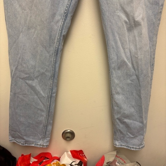 Abercrombie & Fitch Curve Love Ultra High Rise 90s Straight Jeans - Picture 8 of 11